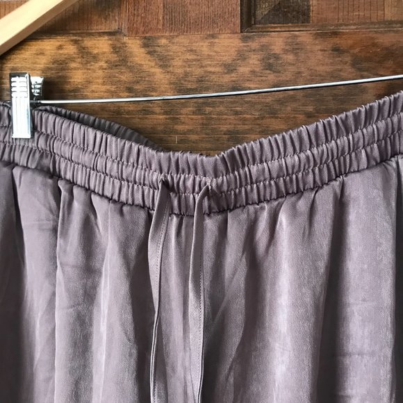 AnyBody Brown Satin-Like Harem Pants w/Drawstring Waist  Size 1X - Picture 3 of 11